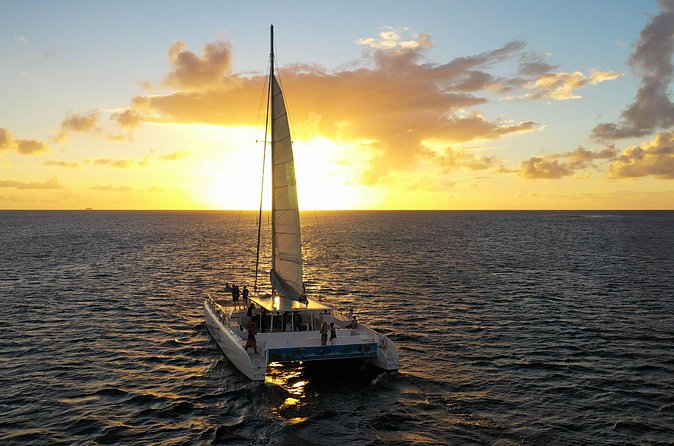 Cruise Sunset Party in Castries - Crew service and safety details