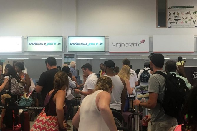 Departure VIP Lounge & Free transfer from Any Resort - Where the service needs improvement