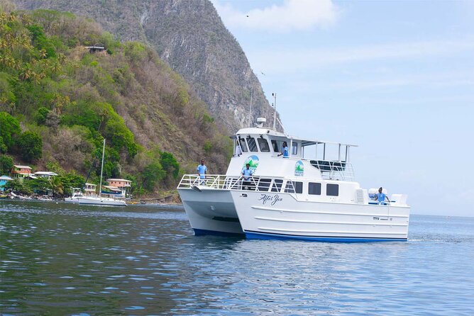 Ferry Transfer from Hewanorra Airport to Saint Lucia Resorts - What the first five minutes tell you