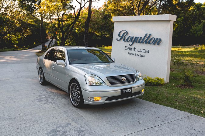 Private Airport Transfer - One Way (Hewanorra International Airport UVF) - From your hotel to Hewanorra for a flight