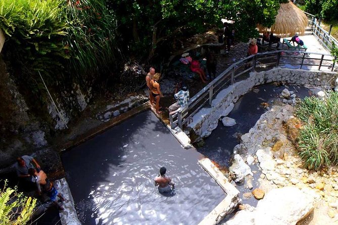PRIVATE/ALL INCLUSIVE/LUNCH- Tet Paul Trail/Mud baths/Waterfall - Toraille Waterfall’s cold-water finish