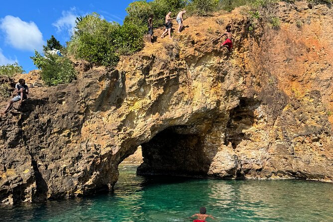 Private Charter Tour in St Lucia - Soufriere’s hot mud and mineral pools