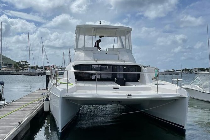 Private Half-Day Luxury Catamaran Experience - Food, drinks, and the crew’s role