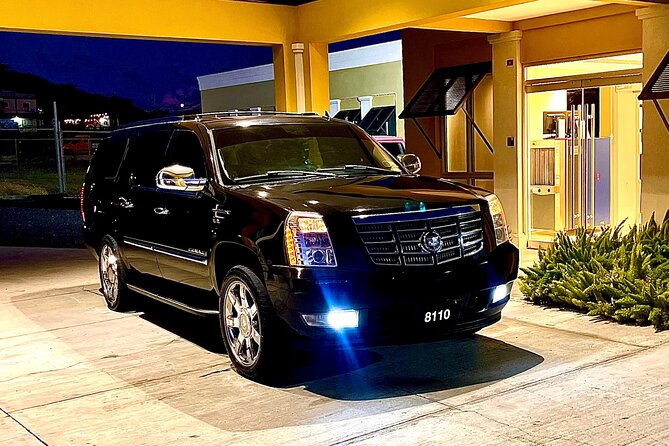 Private Luxury Round-Trip Transfer: Hewanorra International Airport - The roads are part of the experience
