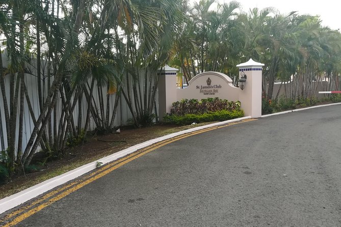 Private St Lucia Airport Transfer to Secrets St. Lucia Resort - Who should book this St. Lucia transfer