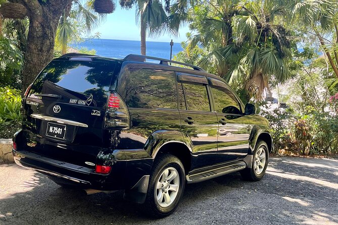Private UVF (Hewanorra) Airport Transfers - Photo stops, food, and a little breathing room