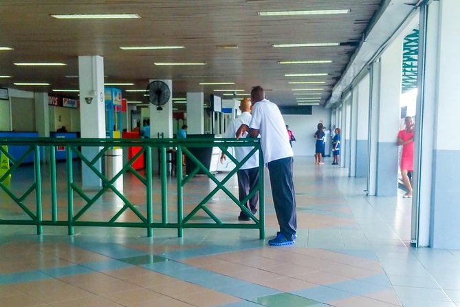 St Lucia Airport Shuttle from Hewanorra Airport (UVF) - Round Trip - From Hewanorra Airport to the SLASPA desk