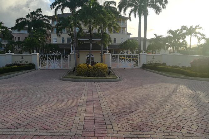 St Lucia Airport Transfer to The Landings - Hewanorra (UVF) & GFL Airport (SLU) - The value of $47.60 per person