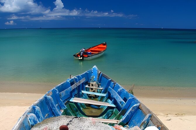 St Lucia Chocolate Making Marigot Bay & Souvenir Shopping - Shopping at Pointe Seraphine and local outlets