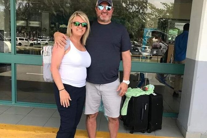 St. Lucia Fast Track UVF and Private Airport Transfer - Why live commentary improves a necessary transfer