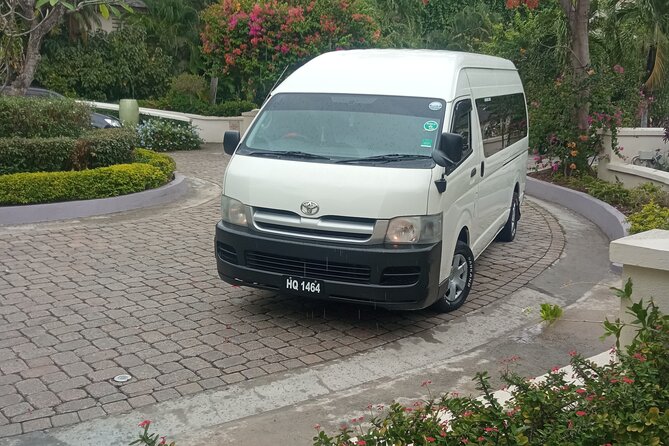 St. Lucia Private Airport Transfers from UVF (GROUPS of 4) - Why a private UVF transfer makes sense