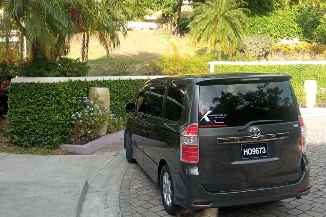 St. Lucia Private Airport Transfers from UVF (GROUPS of 4) - The driver can shape your first hour in St. Lucia