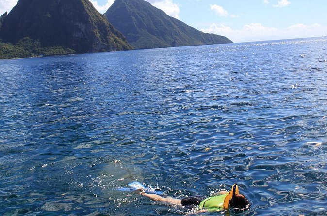 St Lucia Snorkeling Tour with Lunch - What the guides add to the experience