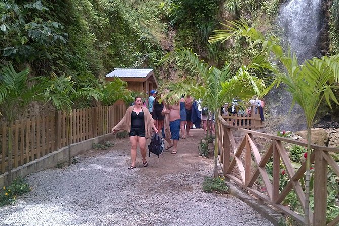 St. Lucia Tet Paul Nature Trail Tour - The Anse La Raye fishing stop