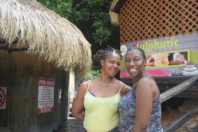 Volcanic Tour and Botanical Gardens - Private transport, pickup, and the value of the day